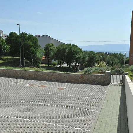 Apartment With Parking Spaces Klenovica, Novi Vinodolski - 15987 *