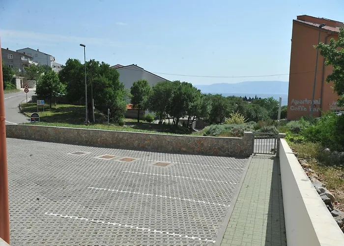 דירה With Parking Spaces Klenovica, Novi Vinodolski - 15987 *